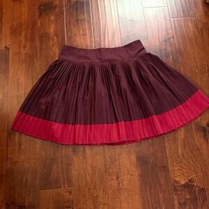 New York & Co. Size 10 Pleated lined Skirt Burgundy Knee Length